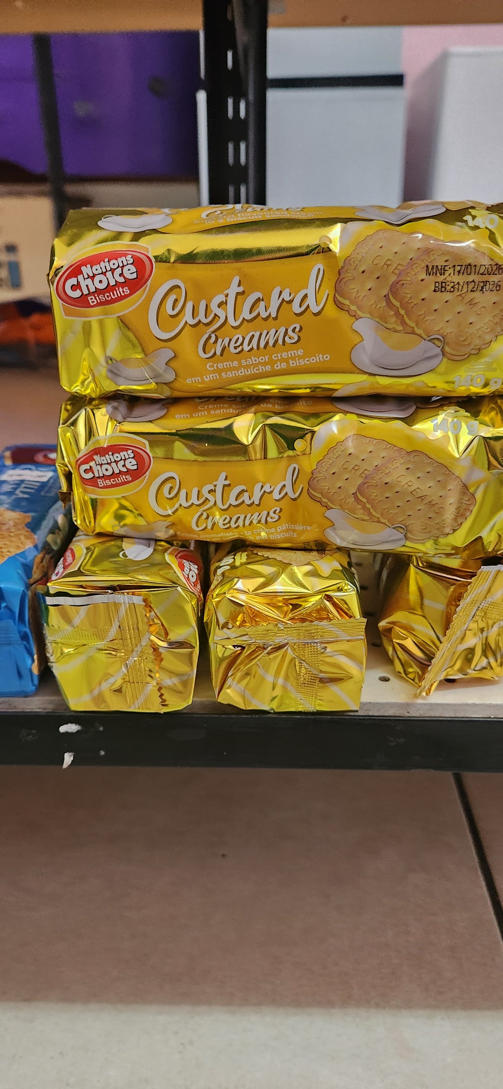 Cream cookies