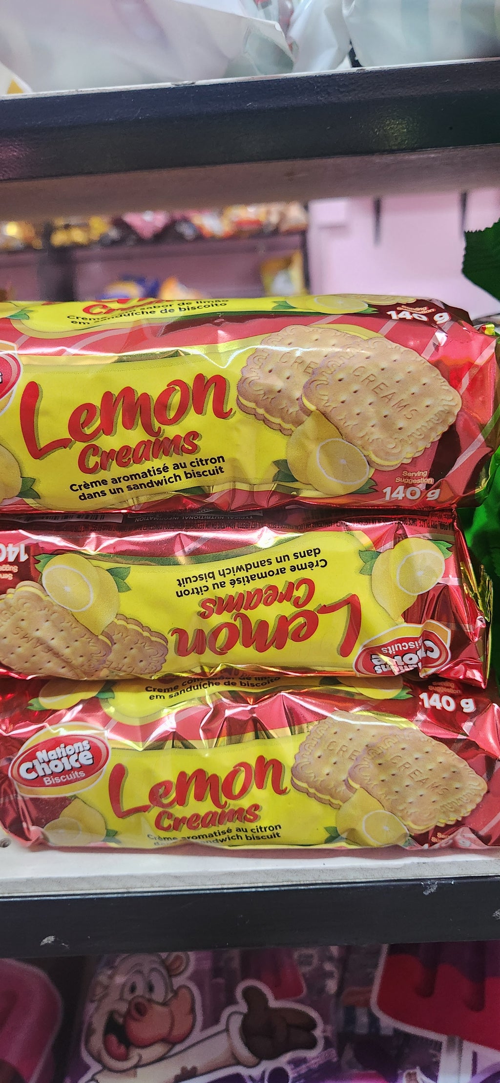Cream cookies